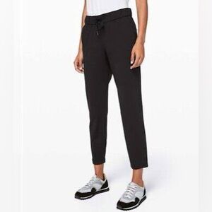 Lululemon on the fly woven 7/8 length women’s pants